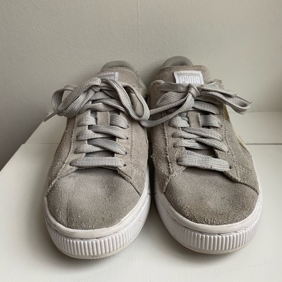 Puma Vikky V2 grey suede sneaker - Picture 1 of 4